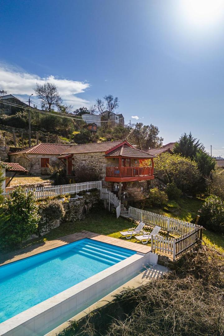 Guestready - Quintinha Casas Do Jardim 2 Villa อาร์กอสเดวัลเดเวซ ภายนอก รูปภาพ